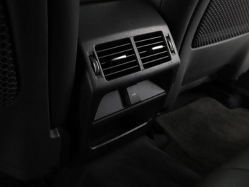 Jaguar E-Pace SUV Facelifting 2.0D MHEV 163KM 2021 Jaguar E-Pace 4x4, Kamera, Navi, Skóra, Tempomat,, zdjęcie 39