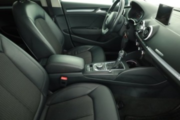 Audi A3 8V Hatchback 3d 2.0 TDI clean diesel 184KM 2016 Audi A3 2.0 TDI, 181 KM, 4X4, Automat, Skóra, zdjęcie 6