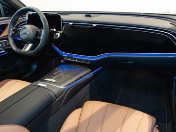 Mercedes Klasa E W214 Sedan 2.0 200 204KM 2024 MERCEDES-BENZ E Klasa 200 AMG Sedan 2.0 (204KM) 2024, zdjęcie 8