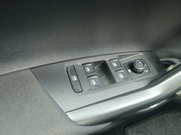 Volkswagen Polo VI Hatchback 5d Facelifting 1.0 TSI 95KM 2022 Volkswagen Polo 1.0 TSI 95KM Salon PL Serwis ASO JAK NOWY rok 2022, zdjęcie 18