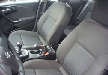 Opel Astra J Hatchback 5d Facelifting 1.6 Twinport ECOTEC 115KM 2014 Opel Astra Opel Astra J Salon PL - seriws 1.6 Benzyna 116KM, zdjęcie 11