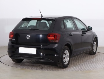 Volkswagen Polo VI Hatchback 5d 1.0 MPI 75KM 2018 VW Polo 1.0, Salon Polska, VAT 23%, Klima, zdjęcie 4