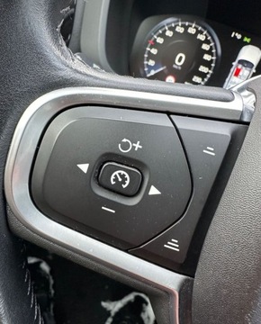 Volvo XC60 II Crossover D3 150KM 2019 Volvo XC 60 Niemcy,Navi.Ledy,Grzane Fotele 2.0 Diesel 150KM, zdjęcie 9