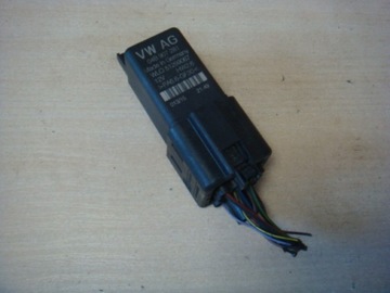 SEAT SKODA VW PRZEKAŹNIK ŚWIEC ŻAROWYCH 04B907281