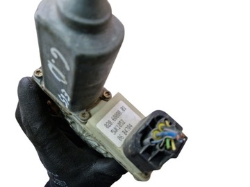 BMW 7 E65 E66 2004 MOTOREK ZVEDÁNÍ OKNO DVEŘE ZADNÍCH