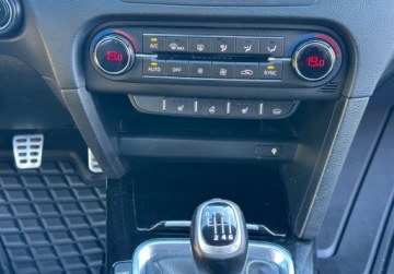 Kia Proceed Shooting Brake 1.6 T-GDI 204KM 2019 Kia ProCeed GT 204KM Key-less NAVI SPORT Serwis Bezwypadkowy Dla wymagaja, zdjęcie 15