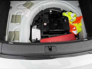 Audi A1 I Hatchback 3d 1.6 TDI 90KM 2013 Audi A1 Sportback Skóra. Led. Ksenon . Nawigacja, zdjęcie 11