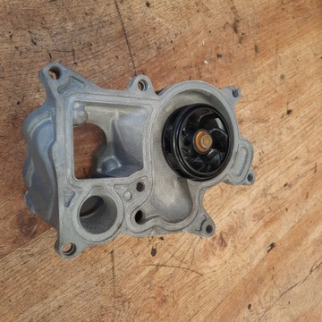 BMW 3 F30 2.0D ČERPADLO VODY 781083304
