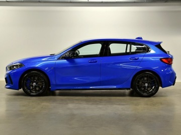 BMW Seria 1 F40 Hatchback M 2.0 M135i 306KM 2023 BMW 135 Adaptive Led/ Fotele M/ Systemy Asystujące, zdjęcie 1