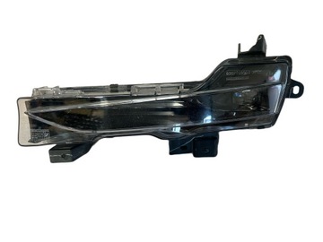 Tesla 3 halogen przeciwmgłowy LEWY 1077395-00-D 1077395-00-C
