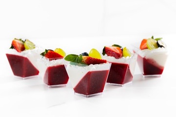Десертные стаканчики для закусок FINGERFOOD с крышкой, 200мл