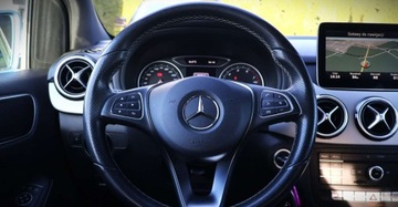 Mercedes Klasa B W246 Sports Tourer Facelifting 1.6 180 BlueEFFICIENCY Edition 122KM 2016 Mercedes-Benz Klasa B (Nr.024) 1.6 122 KM Nawigacja Kliamtyzacja Parktron, zdjęcie 20