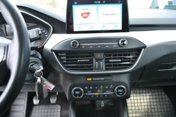 Ford Focus IV Kombi 1.5 EcoBlue 120KM 2019 Ford Focus Connected 1,5 EcoBlue 1320KM ASO Gwaran, zdjęcie 17