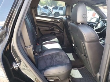 Porsche Cayenne II SUV 4.8 V8 420KM 2013 Porsche Cayenne 2013 Porsche Cayenne GTS 4.8 Benzyna 420KM, zdjęcie 11