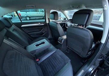 Volkswagen Passat B8 Limousine Facelifting 1.5 TSI EVO 150KM 2019 Volkswagen Passat Highline Pakiet Business, FV 23, GPS, ACC, Keyless, Ind, zdjęcie 8