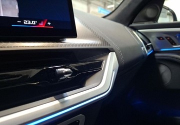BMW XM SUV Plug-In 3.0 50e 476KM 2024 BMW XM 50 e x drive l M Fotel l Funkcja masazu dla kierowcy i pasazera l H, zdjęcie 27