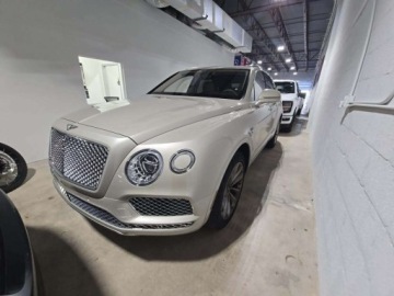 Bentley Bentayga 2017 Bentley Bentayga W12 2017 6.0l 6.0 Benzyna 600KM, zdjęcie 1