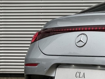 Mercedes CLA C118/X118 2025 MERCEDES-BENZ CLA 200 AMG Line Sedan 1.5 (163KM) 2025, zdjęcie 15