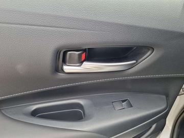 Toyota Corolla XII TS Kombi Facelifting 1.8 Hybrid 140KM 2023 Toyota Corolla Toyota Corolla 1.8 Hybrid Comfort Style, salon PL, gwarancja, zdjęcie 21