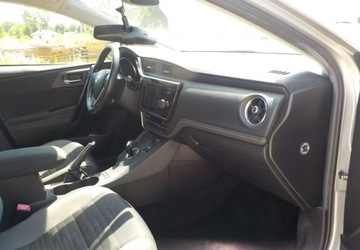 Toyota Auris II 2016 Toyota Auris Okazja 1.8 Hybryda 100KM, zdjęcie 13
