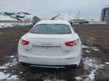 Maserati Ghibli 2019 Maserati Ghibli 2019 MASERATI GHIBLI S Q4 GRANLUSSO 3.0 Benzyna 424KM, zdjęcie 4