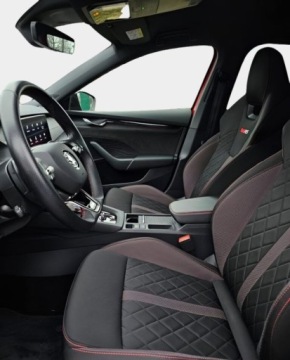 Skoda Octavia IV RS Liftback 2.0 TSI 245KM 2021 Skoda Octavia Sportowa kierownica i fotele - ACC 210kmh - Kamera - Czujnik, zdjęcie 33