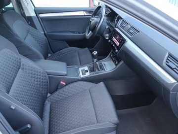 Skoda Superb III Liftback Facelifting 1.5 TSI 150KM 2019 Skoda Superb 1.5 TSI, Salon Polska, Klima, zdjęcie 8