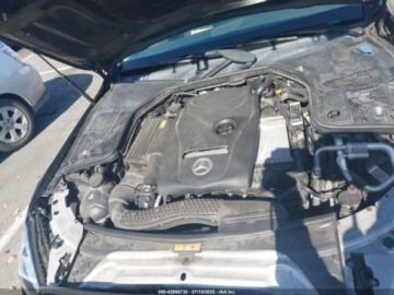 Mercedes Klasa C W205 2017 Mercedes-Benz Klasa C 2017 MERCEDES-BENZ C 300 LUXURYSPORT 2.0 Benzyna, zdjęcie 15