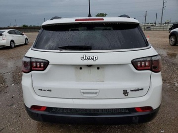 Jeep Compass II 2022 Jeep Compass Latitude 2022 2.4l 2.4 Benzyna 177KM, zdjęcie 2