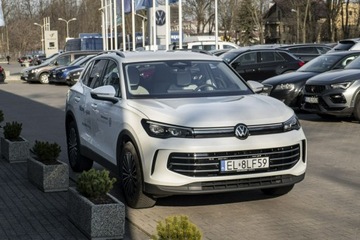 Volkswagen Tiguan II SUV Facelifting 1.5 TSI 150KM 2024 Volkswagen Tiguan Elegance 1.5 TSI 150 KM DSG,, zdjęcie 4