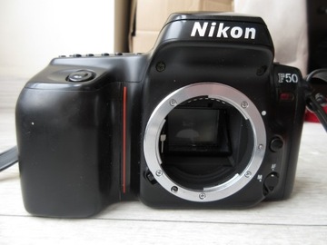 ФОТОКАМЕРА NIKON F-50 AF С ОБЪЕКТИВОМ AF NIKKOR 35-80MM ЯПОНИЯ ОЧЕНЬ ХОРОШЕЕ СОСТОЯНИЕ