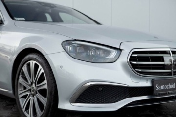 Mercedes Klasa E W213 Limuzyna Facelifting 2.0 E220d 194KM 2021 Mercedes-Benz Klasa E E 300 de Exclusive Salon Polska Autotrade Mercede, zdjęcie 4