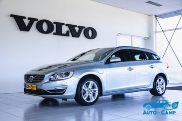 Volvo V60 I 2014 *R-DESIGN*PLUG-in*4WD*od ręki*dużo RÓŻNYCH plug-in*