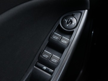 Ford Focus III Kombi Facelifting 2.0 TDCi 150KM 2016 Ford Focus 2.0 TDCi, Klima, Parktronic, zdjęcie 16