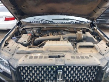Lincoln Navigator III 2022 Lincoln Navigator Black Label 2022 3.5l 3.5 Benzyna 440KM, zdjęcie 8