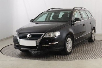Volkswagen Passat B6 Variant 2.0 i 16V FSI 150KM 2007 VW Passat 2.0 FSI, Salon Polska, DSG, Klima, zdjęcie 1