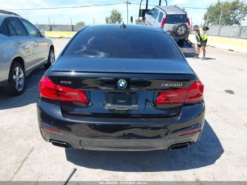 BMW Seria 5 G30-G31 2020 BMW Seria 5 m550i, 2020r., 4x4, 4.4L V8 4.4 Benzyna 523KM, zdjęcie 7