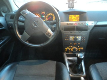 Opel Astra H Kombi 1.8 ECOTEC 125KM 2005 Opel Astra sprzedam ładnego OPLA ASTRE STATION VAGON, zdjęcie 9