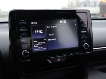 Toyota Yaris IV Hatchback 1.5 Dynamic Force 125KM 2022 Toyota Yaris 1.5 VVT-i, Salon Polska, zdjęcie 11