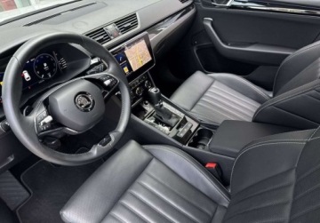 Skoda Superb III Kombi Facelifting 2.0 TDI SCR 200KM 2023 Skoda Superb 2.0TDI 200KM LaurinKlement DSG Matrix Kamera Hak DCC Skora Vi, zdjęcie 10
