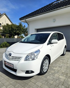 Toyota Verso Minivan 1.8 Valvematic 147KM 2012 Toyota Verso 1.8Valvematic 7osób, zdjęcie 1