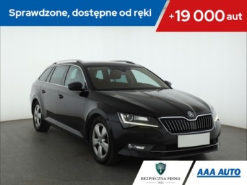 Skoda Superb III Kombi 1.6 TDI 120KM 2017 Skoda Superb 1.6 TDI, Navi, Xenon, Bi-Xenon