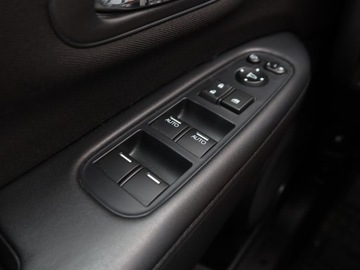 Honda HR-V II SUV 1.5 i-VTEC 130KM 2015 Honda HR-V 1.5 i-VTEC, Salon Polska, Serwis ASO, zdjęcie 16