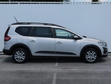 Dacia Jogger 1.0 TCe 110KM 2022 Dacia Jogger 1.0 TCe, Salon Polska, Serwis ASO, zdjęcie 5