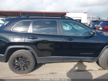 Jeep Cherokee V 2023 Jeep Cherokee 2023r, Altitude, 2.4L, 4x4 2.4 Benzyna 180KM, zdjęcie 4