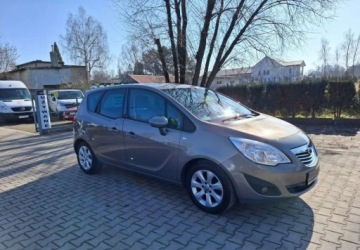 Opel Meriva II Mikrovan 1.4 Turbo ECOTEC 120KM 2013 Opel Meriva Opel Meriva 1.4 T Cosmo 1.4 BenzynaLPG 120KM