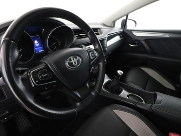 Toyota Avensis III Wagon Facelifting 2015 2.0 D-4D 143KM 2015 Toyota Avensis Executive skóra panorama navi, zdjęcie 13