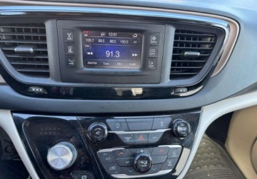 Chrysler Pacifica II 2017 Chrysler Pacifica 2017 Chrysler Pacifica 3.6L - w Polsce po oplatach i akc, zdjęcie 17