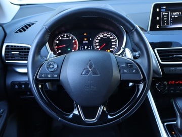 Mitsubishi Eclipse Cross SUV 1.5 T 163KM 2020 Mitsubishi Eclipse Cross 1.5 T-MIVEC, zdjęcie 21