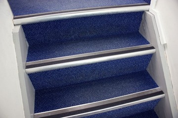 Лента противоскользящая ШИРОКАЯ черная 100мм/18м